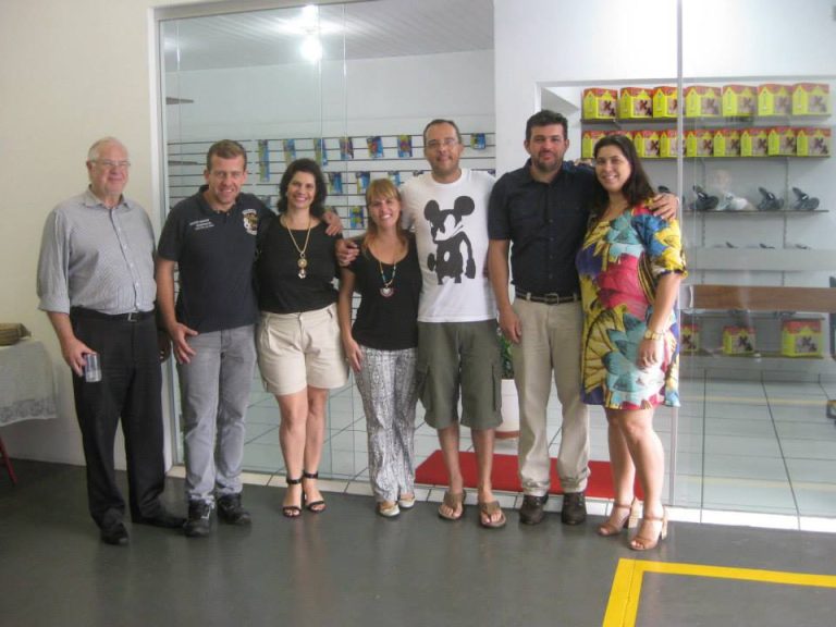 amigos inauguração oficina